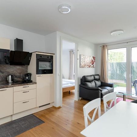 Modern Apartment With Tiny Garden Near City Center Виена Екстериор снимка