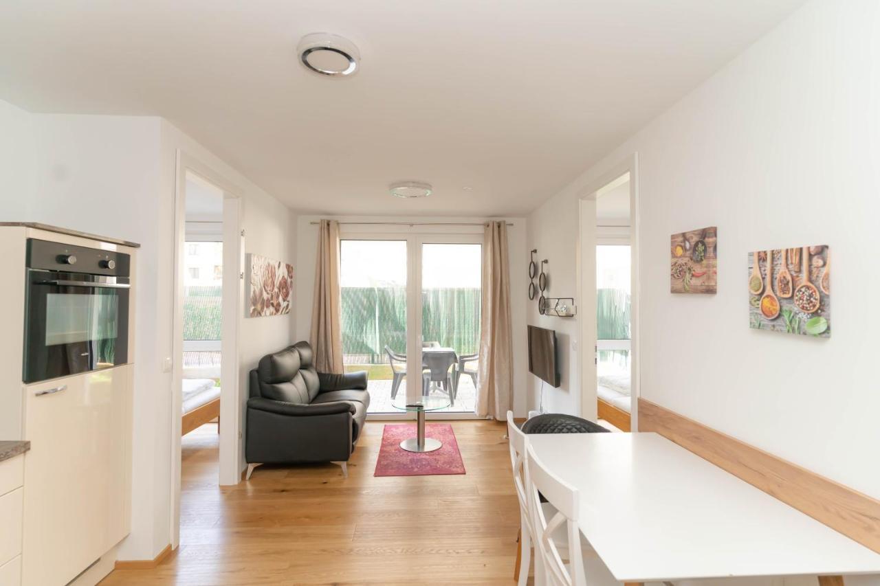 Modern Apartment With Tiny Garden Near City Center Виена Екстериор снимка
