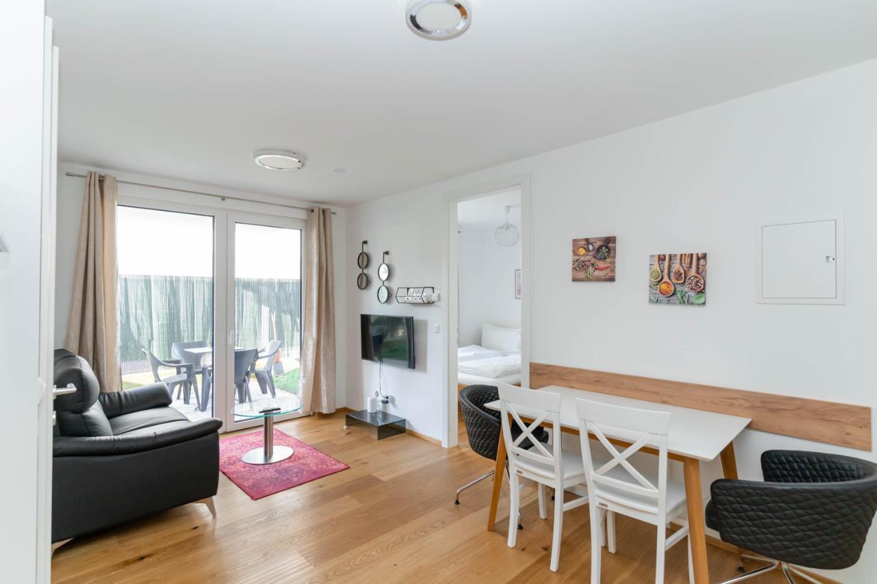 Modern Apartment With Tiny Garden Near City Center Виена Екстериор снимка
