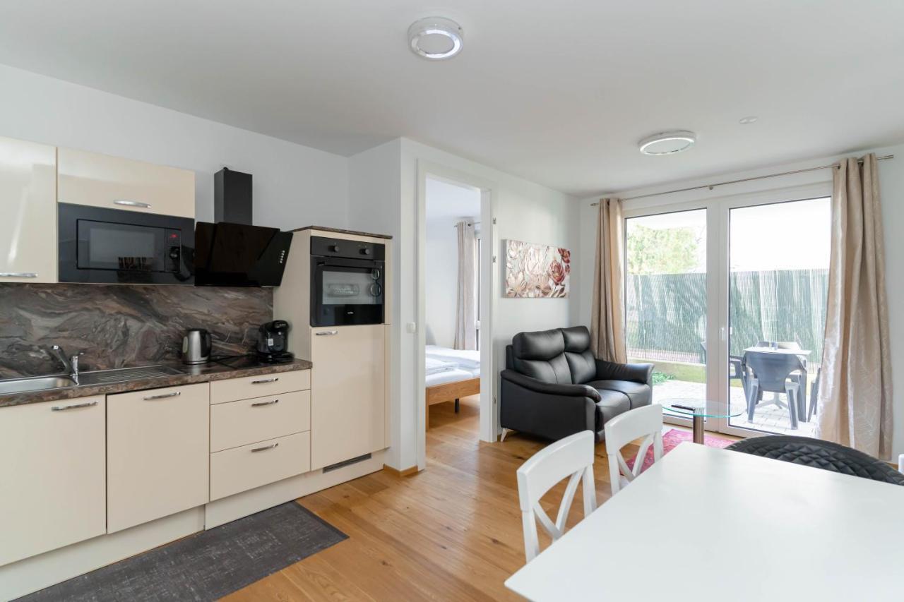 Modern Apartment With Tiny Garden Near City Center Виена Екстериор снимка